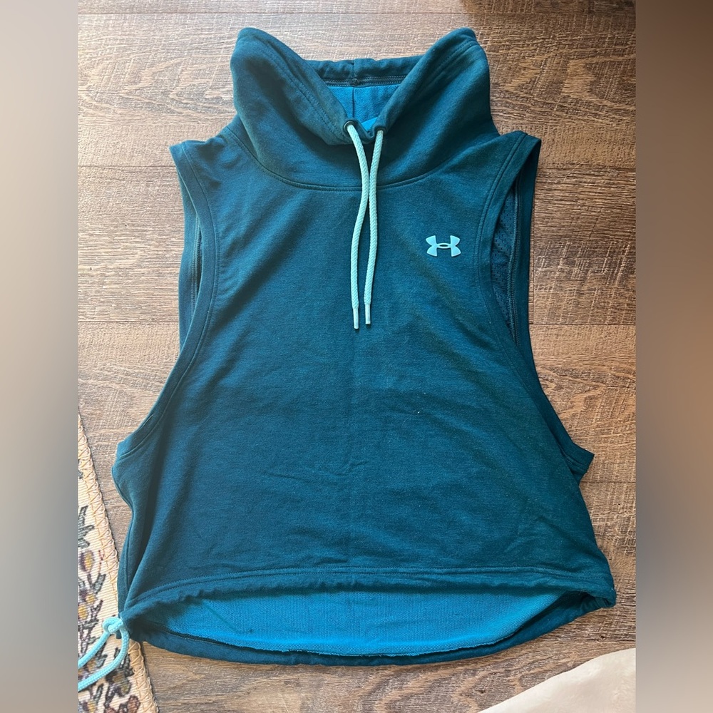 Under Armour sleeveless funnel neck shirt